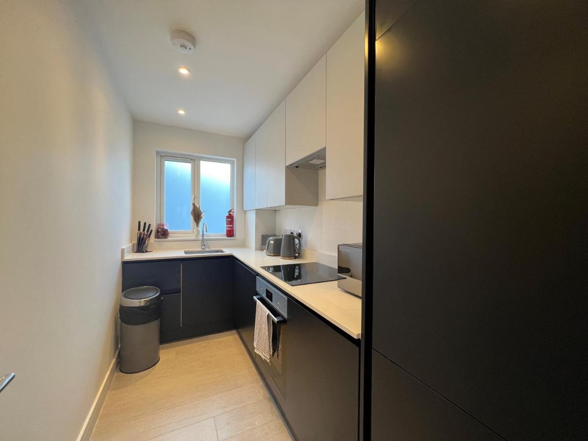 Star London Station Road 3-Bed Haven Londres Exterior foto